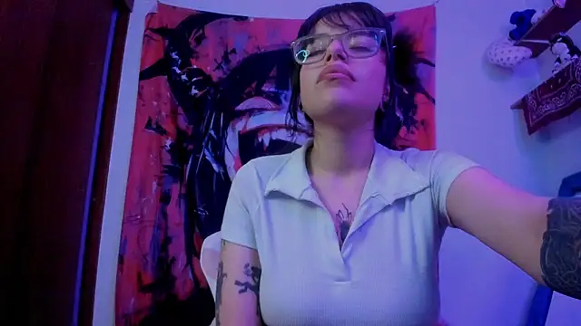 Lucyfx666 online show from 06-09-26, 05:52