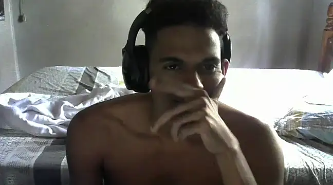 RenziTatte online show from 12-12-24, 01:39