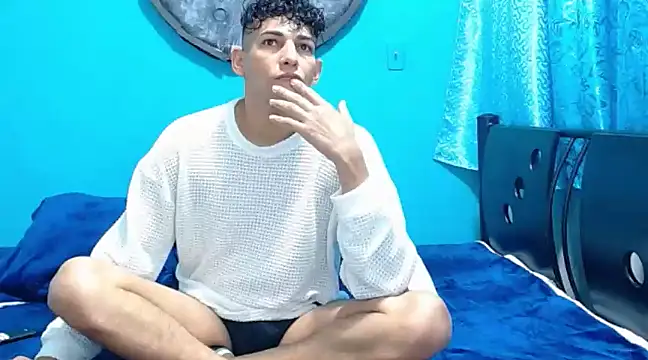 Snapshot of Dirtymatthew chatting on 02-01-25, 07:13 Dirtymatthew online show from 02-01-25, 07:13