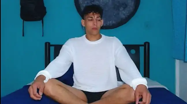 Snapshot of Dirtymatthew chatting on 02-06-25, 05:30 Dirtymatthew online show from 02-06-25, 05:30