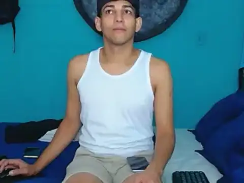 Snapshot of Dirtymatthew chatting on 02-12-25, 04:44 Dirtymatthew online show from 02-12-25, 04:44