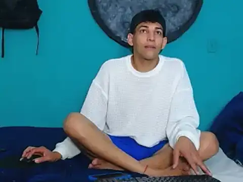 Snapshot of Dirtymatthew chatting on 02-14-25, 05:57 Dirtymatthew online show from 02-14-25, 05:57