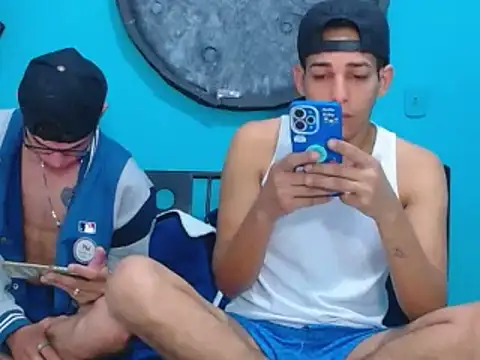 Snapshot of Dirtymatthew chatting on 02-19-25, 02:55 Dirtymatthew online show from 02-19-25, 02:55