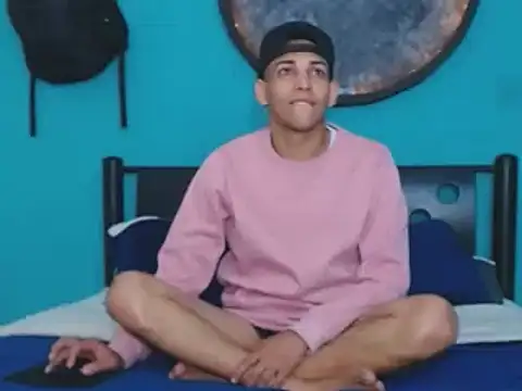 Snapshot of Dirtymatthew chatting on 02-23-25, 02:18 Dirtymatthew online show from 02-23-25, 02:18