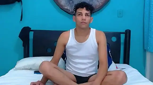 Snapshot of Dirtymatthew chatting on 03-04-25, 06:15 Dirtymatthew online show from 03-04-25, 06:15