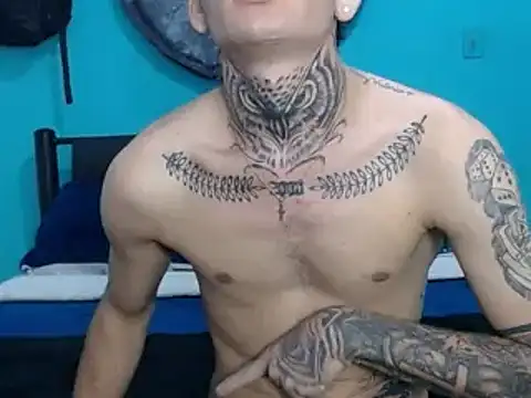 Snapshot of Dirtymatthew chatting on 03-08-25, 03:17 Dirtymatthew online show from 03-08-25, 03:17