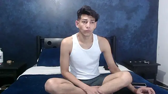 Snapshot of Dirtymatthew chatting on 01-07-26, 01:13 Dirtymatthew online show from 01-07-26, 01:13