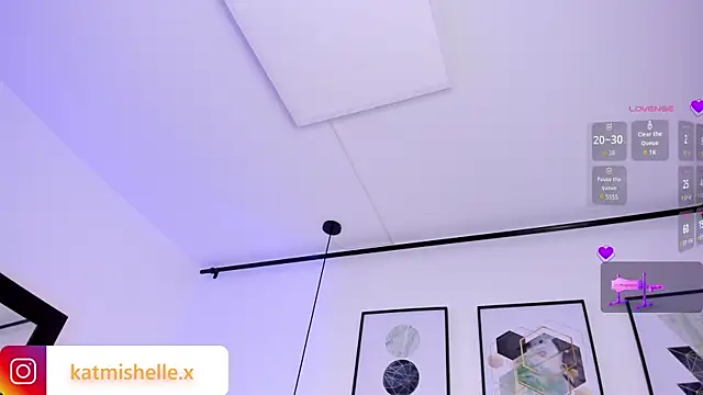  mishelle online show from 04-11-26, 07:45