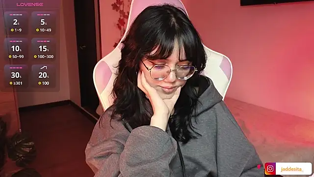 Snapshot of suzumi__ chatting on 12-05-24, 08:55 suzumi online show from 12-05-24, 08:55