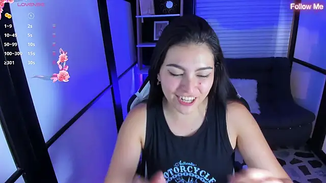 Snapshot of TifanyWhite_ chatting on 02-06-25, 08:45 TifanyWhite online show from 02-06-25, 08:45