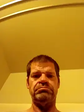 Snapshot of swervenherb chatting on 10-31-25, 06:14 swervenherb online show from 10-31-25, 06:14