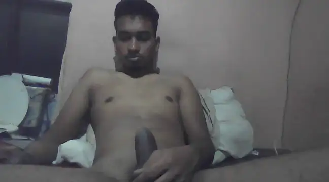 Snapshot of bigblackcock102 chatting on 02-13-25, 06:16 bigblackcock102 online show from 02-13-25, 06:16