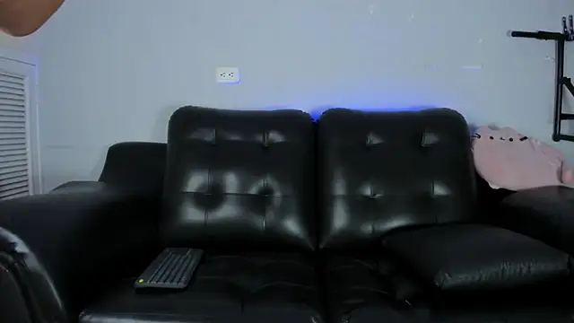 Rob saenz  online show from 02-27-25, 01:49