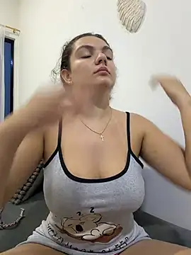 Snapshot of eva_y_marcelo chatting on 07-28-26, 10:21 eva y marcelo online show from 07-28-26, 10:21