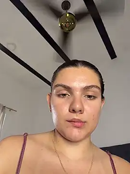 Snapshot of eva_y_marcelo chatting on 07-28-26, 02:13 eva y marcelo online show from 07-28-26, 02:13