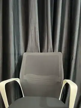 Snapshot of Diya_Chopra chatting on 11-14-25, 04:55 Diya Chopra online show from 11-14-25, 04:55