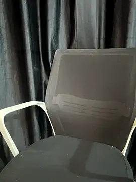 Snapshot of Diya_Chopra chatting on 11-17-25, 06:08 Diya Chopra online show from 11-17-25, 06:08