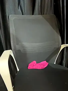 Snapshot of Diya_Chopra chatting on 12-03-25, 04:20 Diya Chopra online show from 12-03-25, 04:20