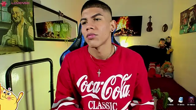 Snapshot of Damian_latinxxx chatting on 04-26-26, 03:15 Damian latinxxx online show from 04-26-26, 03:15