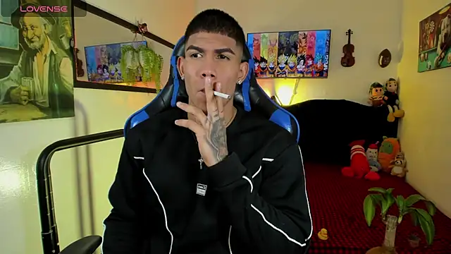 Snapshot of Damian_latinxxx chatting on 05-03-26, 12:16 Damian latinxxx online show from 05-03-26, 12:16