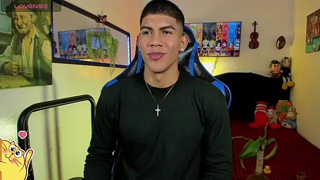 Snapshot of Damian_latinxxx chatting on 05-04-26, 12:28 Damian latinxxx online show from 05-04-26, 12:28