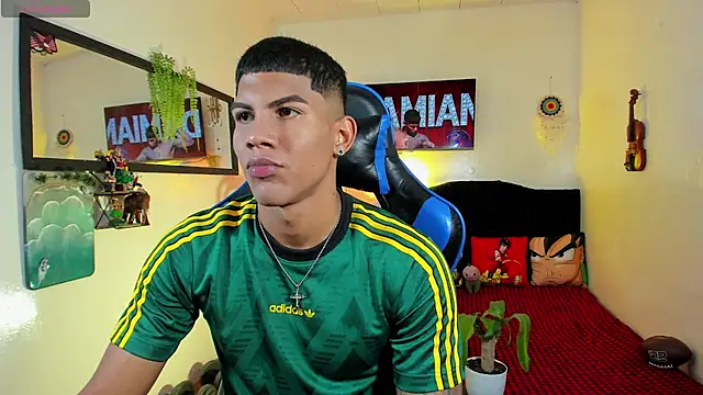 Snapshot of Damian_latinxxx chatting on 06-15-26, 03:20 Damian latinxxx online show from 06-15-26, 03:20