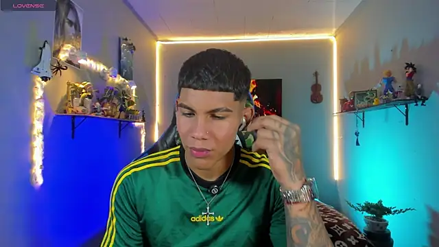 Damian latinxxx online show from 07-21-26, 09:00