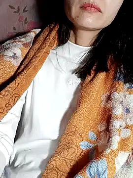 Snapshot of Cute20love20 chatting on 01-12-25, 07:42 Cute20love20 online show from 01-12-25, 07:42