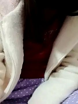 Snapshot of Cute20love20 chatting on 01-27-25, 10:49 Cute20love20 online show from 01-27-25, 10:49