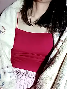 Snapshot of Cute20love20 chatting on 01-29-25, 07:43 Cute20love20 online show from 01-29-25, 07:43