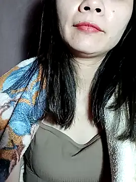 Snapshot of Cute20love20 chatting on 02-05-25, 02:16 Cute20love20 online show from 02-05-25, 02:16