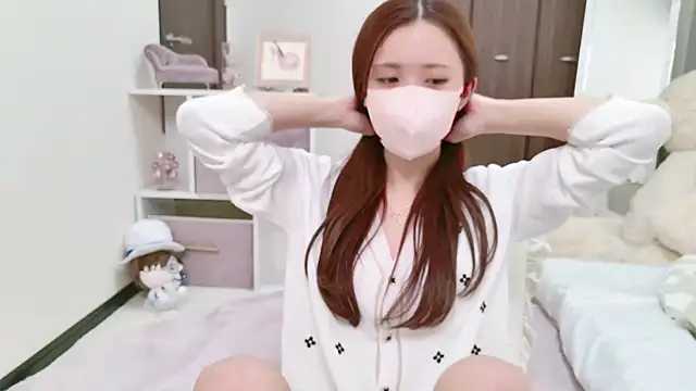 Snapshot of -SHINON- chatting on 12-08-24, 11:14 -SHINON- online show from 12-08-24, 11:14