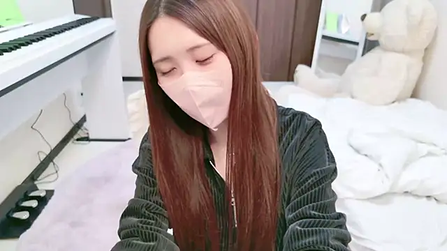 Snapshot of -SHINON- chatting on 03-06-25, 02:51 -SHINON- online show from 03-06-25, 02:51