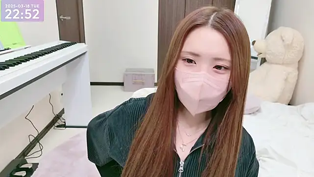 Snapshot of -SHINON- chatting on 03-18-25, 01:53 -SHINON- online show from 03-18-25, 01:53