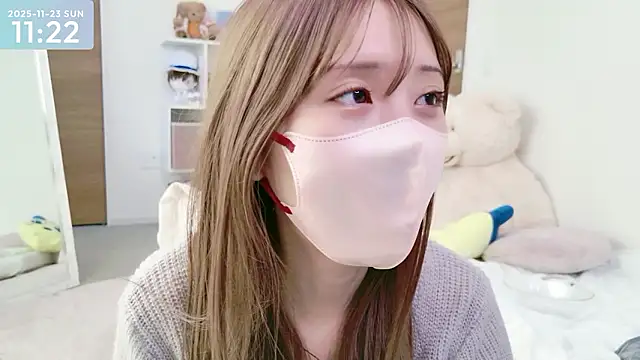 Snapshot of -SHINON- chatting on 11-23-25, 02:22 -SHINON- online show from 11-23-25, 02:22