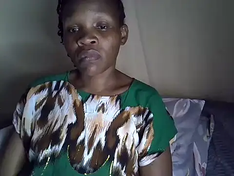 Snapshot of Sweet_serah chatting on 05-19-26, 03:29 Sweet serah online show from 05-19-26, 03:29