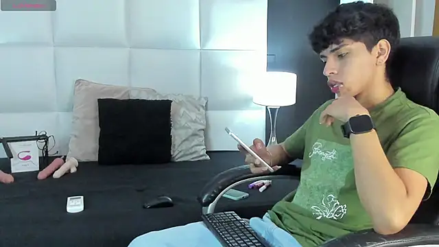 Santy carrington online show from 12-09-24, 08:23