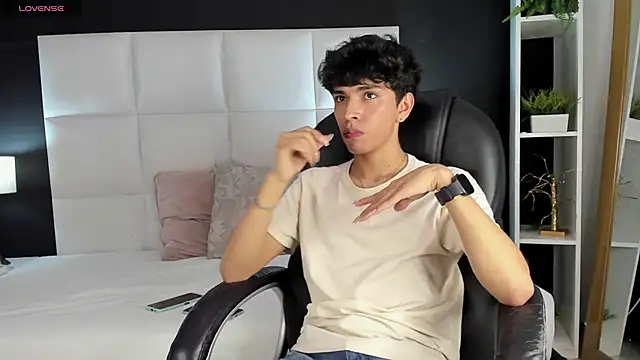 Santy carrington online show from 12-20-24, 08:45