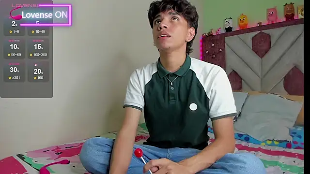 Santy carrington online show from 11-27-25, 03:19