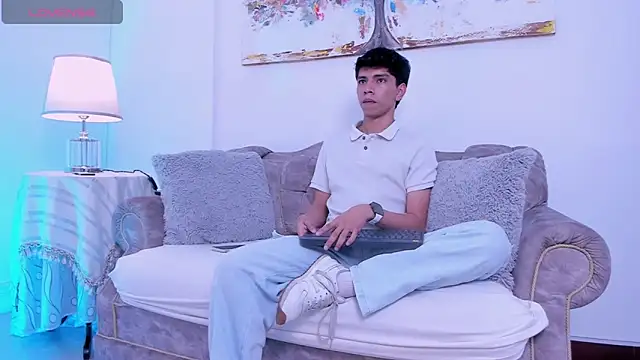 Santy carrington online show from 04-22-26, 01:56