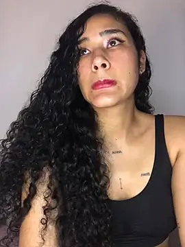 Snapshot of jaderossxx chatting on 12-16-24, 02:57 jaderossxx online show from 12-16-24, 02:57