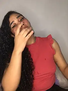 Snapshot of jaderossxx chatting on 03-14-25, 12:10 jaderossxx online show from 03-14-25, 12:10