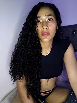 Snapshot of jaderossxx chatting on 10-05-25, 02:10 jaderossxx online show from 10-05-25, 02:10