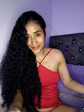 Snapshot of jaderossxx chatting on 10-26-25, 02:39 jaderossxx online show from 10-26-25, 02:39