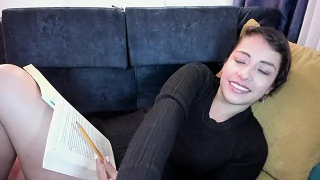 Snapshot of April_Evans26 chatting on 12-03-24, 04:36 April Evans26 online show from 12-03-24, 04:36