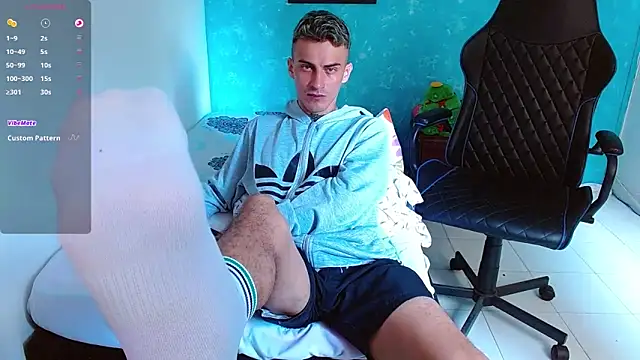 bray hotboy777 online show from 12-05-24, 03:06