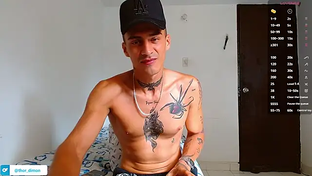 Snapshot of bray_hotboy777 chatting on 05-15-26, 02:35 bray hotboy777 online show from 05-15-26, 02:35