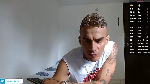 Snapshot of bray_hotboy777 chatting on 05-30-26, 04:26 bray hotboy777 online show from 05-30-26, 04:26