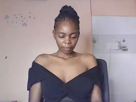 Snapshot of sweetanabella4 chatting on 11-23-25, 12:05 sweetanabella4 online show from 11-23-25, 12:05