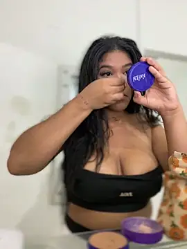 Snapshot of JennamartinyII chatting on 03-23-25, 02:37 JennamartinyII online show from 03-23-25, 02:37